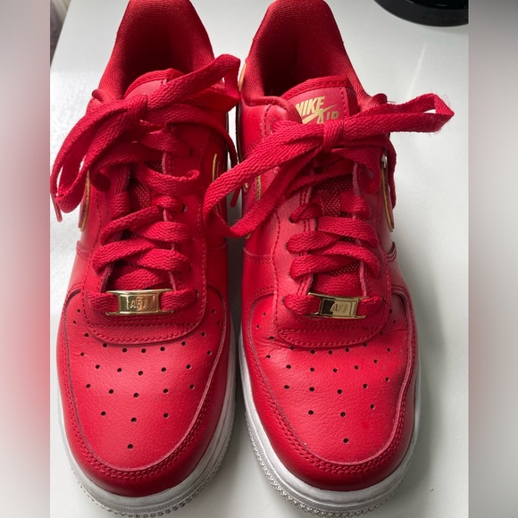 Nike Air Force size 6.5 - Picture 1 of 6